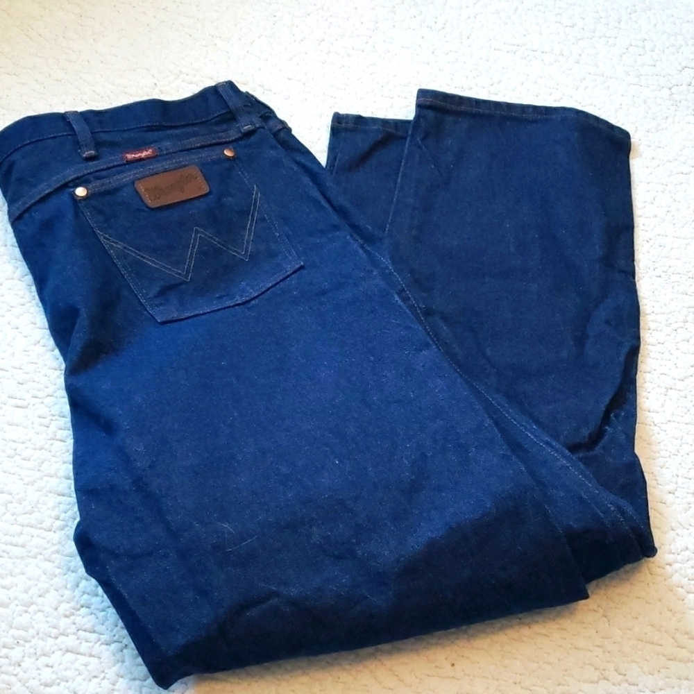 Wrangler 31 Relaxed Fit Dark Acid Washed Distressed bootcut jeans Western Cowboy